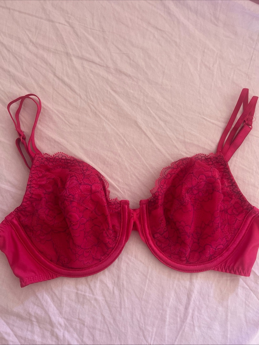 Vassarette Women's Lace Underwire Bra - Hot Pink size 36B